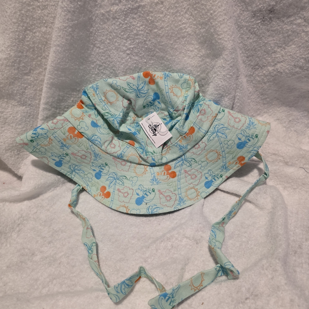 Disney Parks Bucket Hat - OS measurements In Pictures (Maybe Older Kids Or SA)